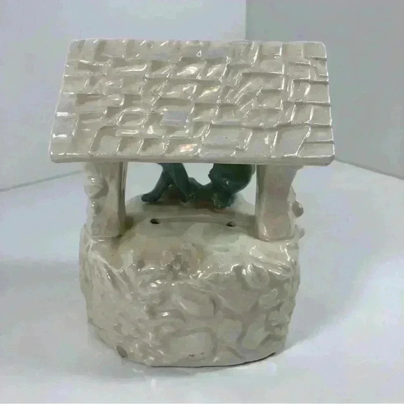 Vintage 1950s made in Japan ceramic lustre  ware pixie wishing well coin bank - Picture 5 of 10